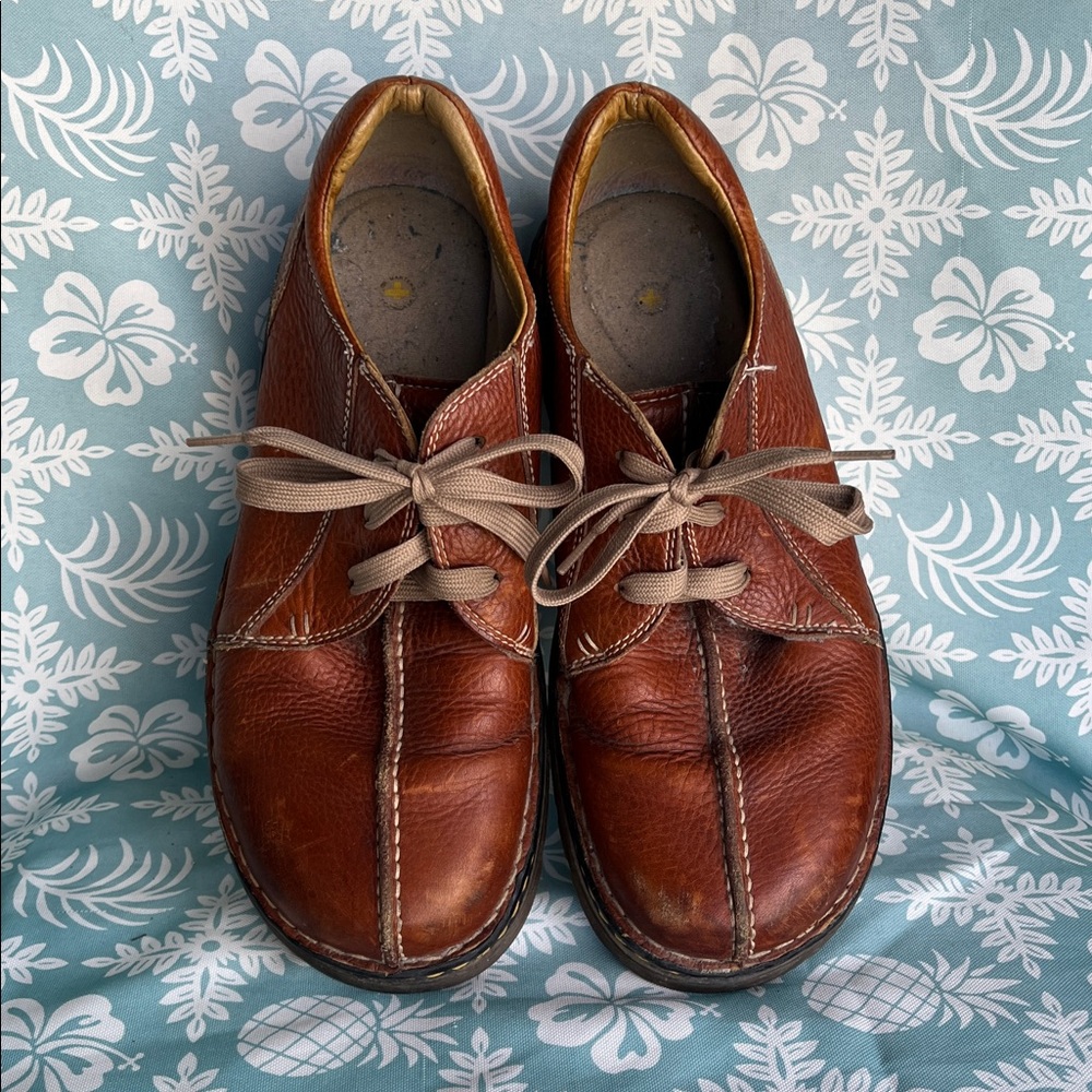 Doc Martens Lace Up Split Toe
Oxford Shoes AW004 11232 Brown
Men's Size 11
